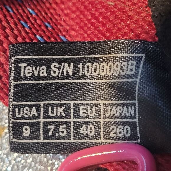 Teva Mush Mandalyn Wedge Thong Sandals Black Red Pink Striped 1000093B Size 9 - Picture 10 of 12